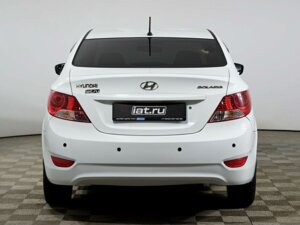 Hyundai Solaris 2013 1.6 AT (123 л.с.) Family c пробегом - фото 6