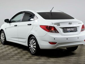 Hyundai Solaris 2013 1.6 AT (123 л.с.) Family c пробегом - фото 7