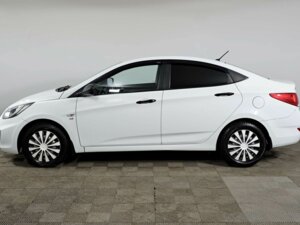 Hyundai Solaris 2013 1.6 AT (123 л.с.) Family c пробегом - фото 8