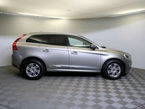 Volvo XC60 2016 2.4d AT (190 л.с.) 4WD Summum c пробегом - фото 4