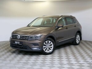 Volkswagen Tiguan 2017 2.0 AMT (180 л.с.) 4WD Comfortline c пробегом - фото 1