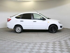 Lada (ВАЗ) Granta 2017 1.6 MT (87 л.с.) Comfort 21911-51-005 c пробегом - фото 4