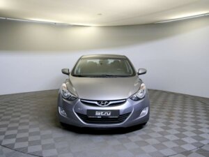 Hyundai Elantra 2012 1.6 MT (132 л.с.) Comfort c пробегом - фото 2