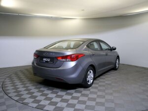 Hyundai Elantra 2012 1.6 MT (132 л.с.) Comfort c пробегом - фото 5