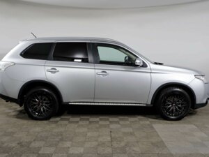 Mitsubishi Outlander 2014 2.4 CVT (167 л.с.) 4WD Ultimate c пробегом - фото 4