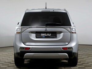 Mitsubishi Outlander 2014 2.4 CVT (167 л.с.) 4WD Ultimate c пробегом - фото 6