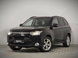 Mitsubishi Outlander 2012 2.4 CVT (167 л.с.) 4WD Ultimate c пробегом - фото 1