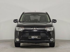 Mitsubishi Outlander 2012 2.4 CVT (167 л.с.) 4WD Ultimate c пробегом - фото 2