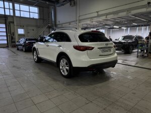 Infiniti FX 2011 FX37 3.7 AT (333 л.с.) 4WD Premium + NAVI c пробегом - фото 4