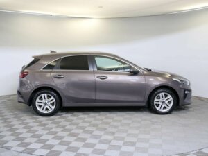 Kia Ceed 2020 1.6 AT (128 л.с.) Luxe 2018 c пробегом - фото 4