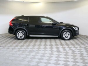 Volvo V60 Cross Country 2018 2.0 AT (245 л.с.) 4WD Summum c пробегом - фото 4