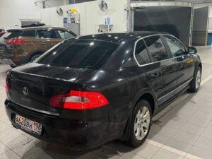 Skoda Superb 2011 DSG 1.8 AMT (152 л.с.)  c пробегом - фото 2