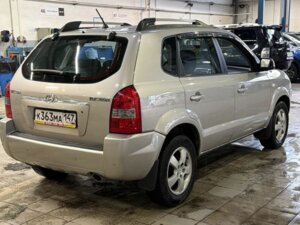 Hyundai Tucson 2006 2.0 AT (140 л.с.) 4WD 2.0 AT 4WD GLS c пробегом - фото 3