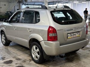 Hyundai Tucson 2006 2.0 AT (140 л.с.) 4WD 2.0 AT 4WD GLS c пробегом - фото 4