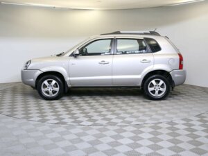 Hyundai Tucson 2006 2.0 AT (140 л.с.) 4WD 2.0 AT 4WD GLS c пробегом - фото 8