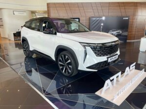 Новый Geely Atlas 2025 2.0 AT (200 л.с.) 4WD Flagship  - фото 3