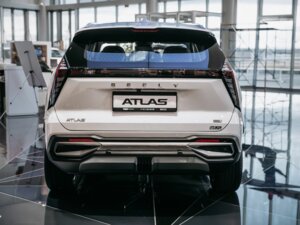 Новый Geely Atlas 2025 2.0 AT (200 л.с.) 4WD Flagship  - фото 3