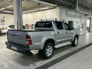 Toyota Hilux 2015 2.5d MT (144 л.с.) 4WD Элеганс c пробегом - фото 2