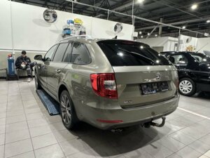 Skoda Superb 2014 2.0d AMT (140 л.с.) Elegance Plus c пробегом - фото 2