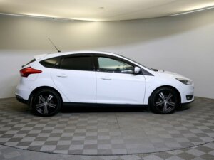 Ford Focus 2015 1.6 MT (105 л.с.) Trend c пробегом - фото 4