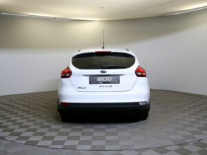 Ford Focus 2015 1.6 MT (105 л.с.) Trend c пробегом - фото 6