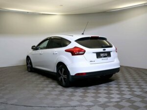 Ford Focus 2015 1.6 MT (105 л.с.) Trend c пробегом - фото 7