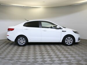 Kia Rio 2017 1.6 AT (123 л.с.) Comfort Аудио c пробегом - фото 7