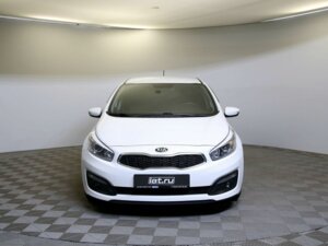Kia Ceed 2016 1.6 MT (130 л.с.) Comfort c пробегом - фото 2