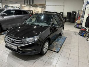 Lada (ВАЗ) Granta 2022 1.6 MT (90 л.с.) Comfort (2021) c пробегом - фото 1