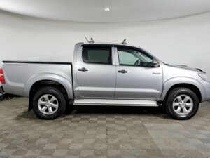 Toyota Hilux 2015 2.5d MT (144 л.с.) 4WD Элеганс c пробегом - фото 4