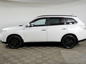 Mitsubishi Outlander 2012 2.4 CVT (167 л.с.) 4WD Ultimate c пробегом - фото 8