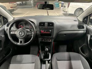 Volkswagen Polo 2012 1.6 MT (105 л.с.) Trendline c пробегом - фото 4