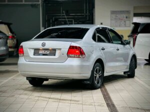 Volkswagen Polo 2012 1.6 MT (105 л.с.) Trendline c пробегом - фото 7