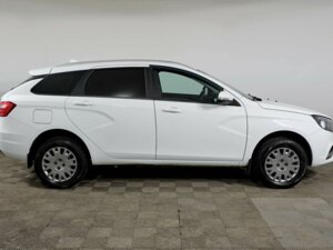 Lada (ВАЗ) Vesta 2020 SW 1.6 MT (106 л.с.) Comfort (2017-2019) c пробегом - фото 4