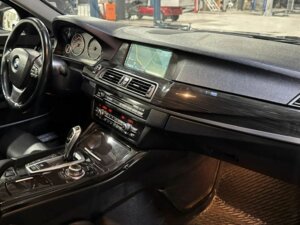 BMW 5 серии 2012 528i xDrive 2.0 AT (245 л.с.) 4WD 528iA Luxury c пробегом - фото 3