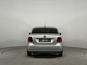 Volkswagen Polo 2012 1.6 MT (105 л.с.) Trendline c пробегом - фото 6