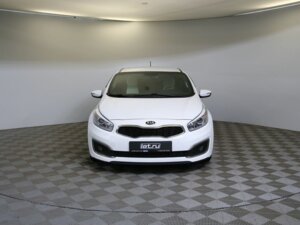 Kia Ceed 2015 1.6 AMT (135 л.с.) Prestige c пробегом - фото 2