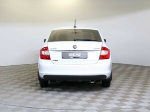 Skoda Rapid 2017 1.6 MT (90 л.с.) Active c пробегом - фото 6