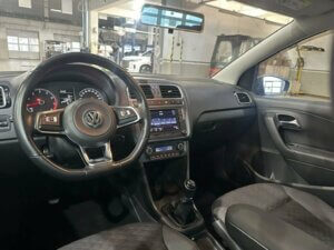 Volkswagen Polo 2019 1.6 MT (110 л.с.) Highline c пробегом - фото 3