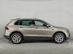 Volkswagen Tiguan 2017 1.4 AMT (150 л.с.) 4WD Highline c пробегом - фото 6