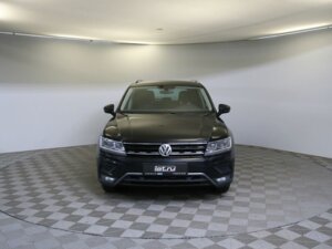 Volkswagen Tiguan 2017 2.0 AMT (180 л.с.) 4WD OFFROAD c пробегом - фото 2