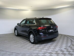 Volkswagen Tiguan 2017 2.0 AMT (180 л.с.) 4WD OFFROAD c пробегом - фото 7