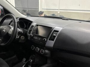 Mitsubishi Outlander 2011 2.4 CVT (170 л.с.) 4WD Instyle c пробегом - фото 3