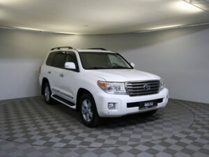 Toyota Land Cruiser 2013 4.5d AT (235 л.с.) 4WD Люкс 7 мест c пробегом - фото 3