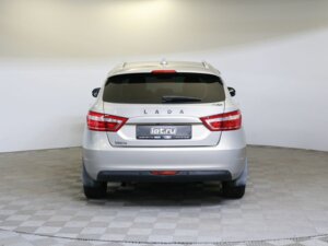 Lada (ВАЗ) Vesta 2018 SW 1.6 AMT (106 л.с.) Luxe (2017-2019) c пробегом - фото 6