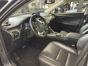 Lexus NX 2017 200 2.0 CVT (150 л.с.) 4WD Progressive c пробегом - фото 5