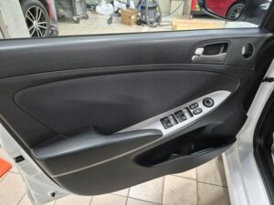 Hyundai Solaris 2015 1.6 MT (123 л.с.) Comfort c пробегом - фото 6