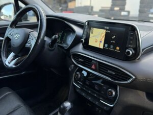 Hyundai Santa Fe 2018 2.2d AT (200 л.с.) 4WD High-Tech c пробегом - фото 3