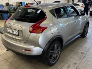Nissan Juke 2012 1.6 CVT (117 л.с.)  c пробегом - фото 3