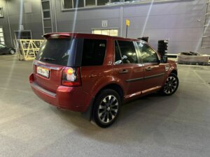 Land Rover Freelander 2010 2.2d AT (150 л.с.) 4WD HSE c пробегом - фото 2